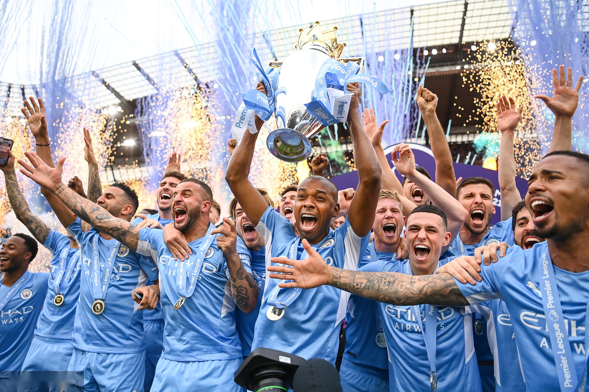 成为焦点 成为焦点